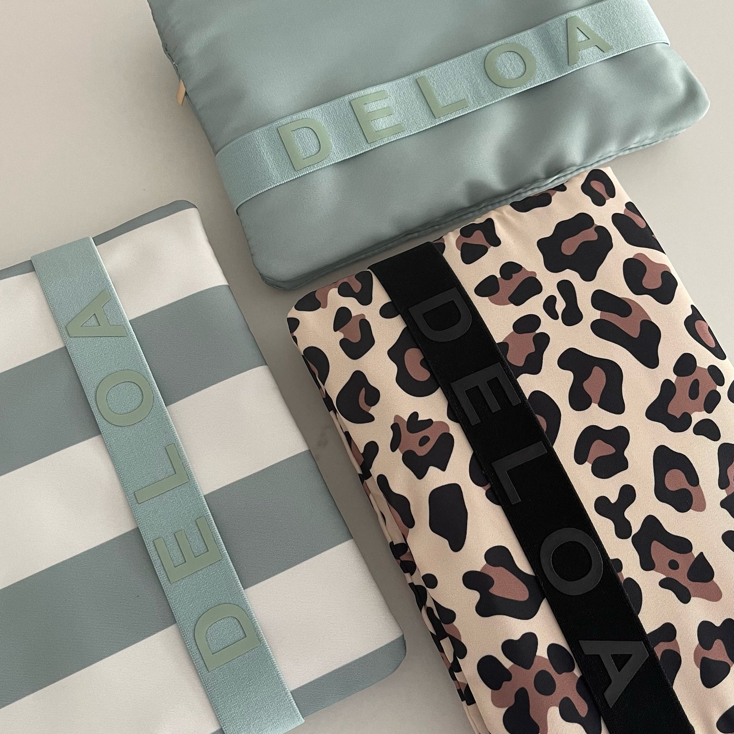 DELOA ® Windeltasche für unterwegs mit viel Platz (Leo Beige)