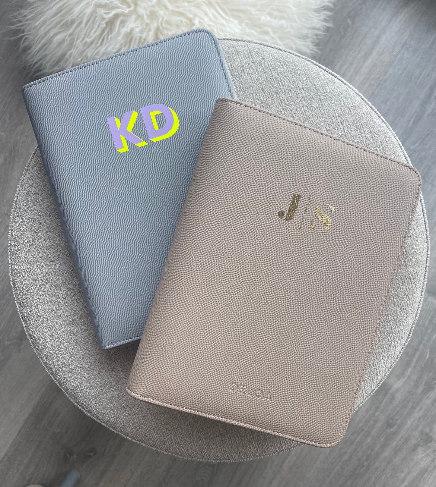 DELOA ® U-Heft und Reise- & Familien- 3 in 1 Organizer │ Hellgrau