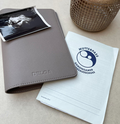 DELOA ® Mutterpasshülle mit Fach für Impfpass (Baby Blau)